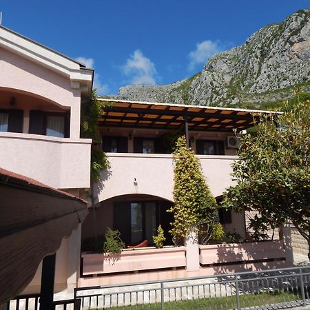 Apartmani Zona Sveti Stefan Dış mekan fotoğraf
