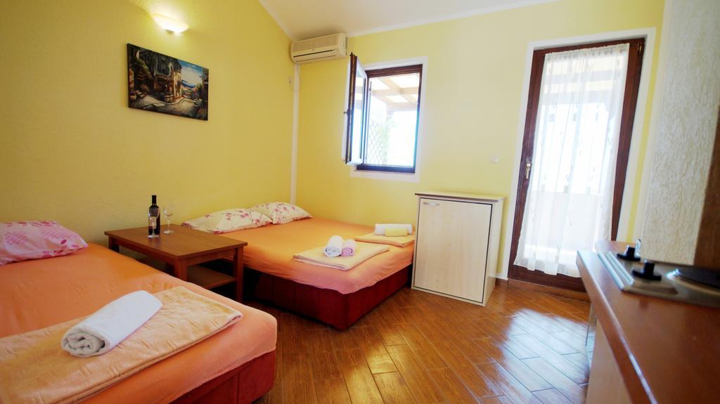 Apartmani Zona Sveti Stefan Dış mekan fotoğraf